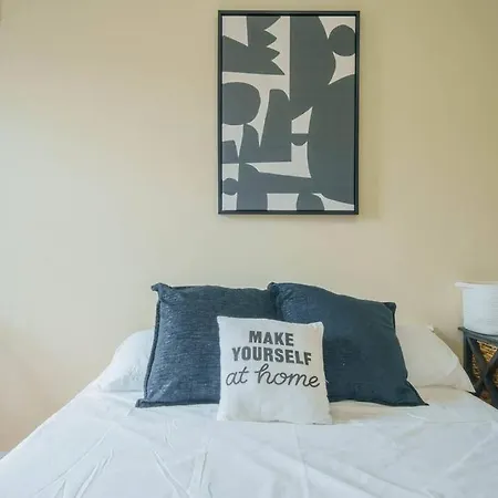 New Vanity Short- Term Rentals- Neponset Riverway