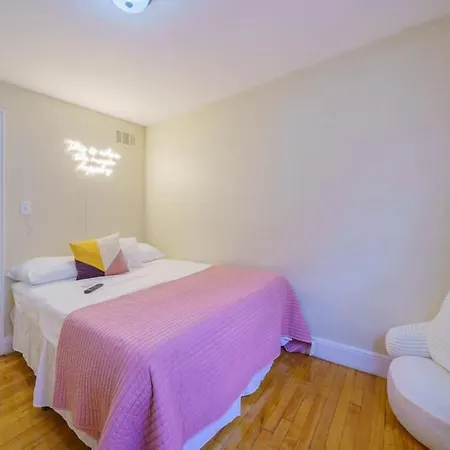 New Vanity Short- Term Rentals- Neponset Riverway *