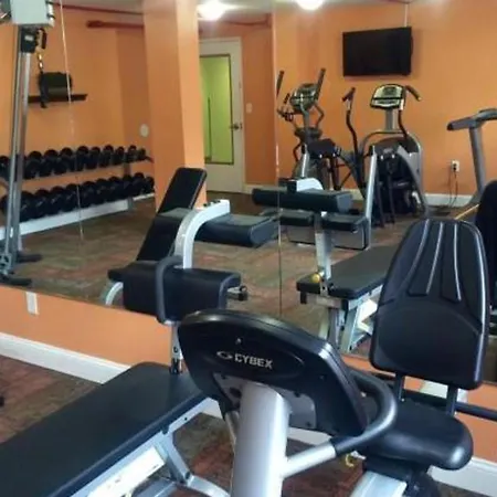 South 2br W Gym Wd Nr Carson Beach Bos-794 * Boston