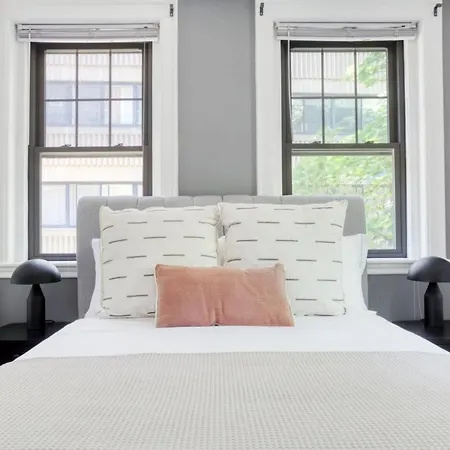 Brighton 1br Steps From College Bos-417 Boston