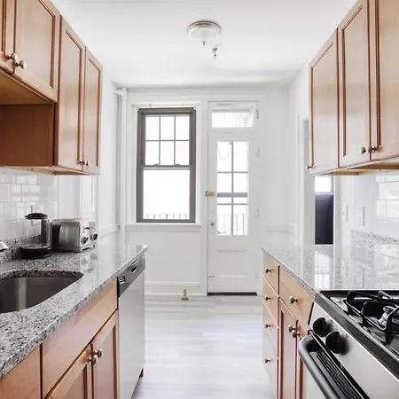 Apartment Brighton 1br Steps From College Bos-417 Boston