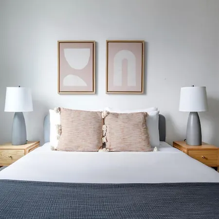 East Cambridge 1br W Gym Wd Nr Lechmere T Bos-807 Boston