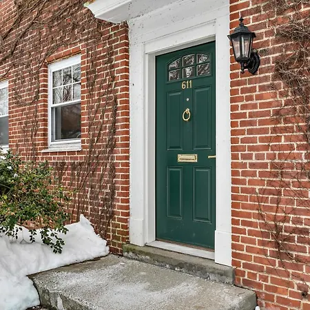 Chestationut Hill 2br W Wd Residential Area Bos-610 Apartment Boston