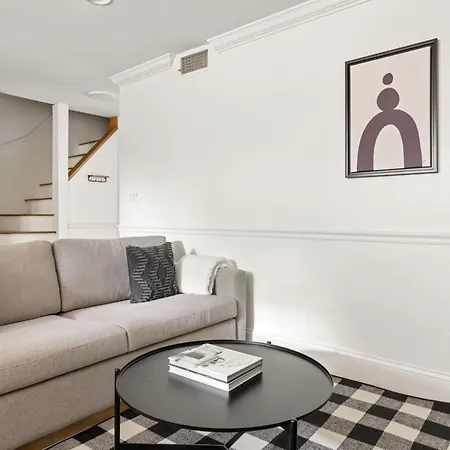 Longwood 2br W Wd Nr Mission Hill Bos-652 Boston