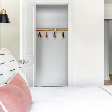Apartment Symphony 1br W Doorman Nr T Stop Mfa Bos-289 Boston