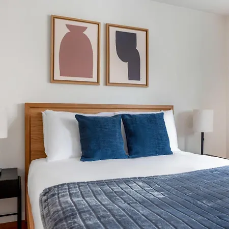 Apartment Brighton 1br Nr Sutherland Rd Green Line Bos-723 Boston