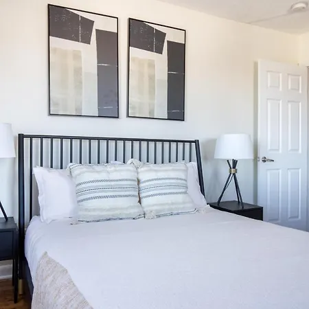 Longwood 2br W Wd Nr Roxbury Crossing Bos-864 *