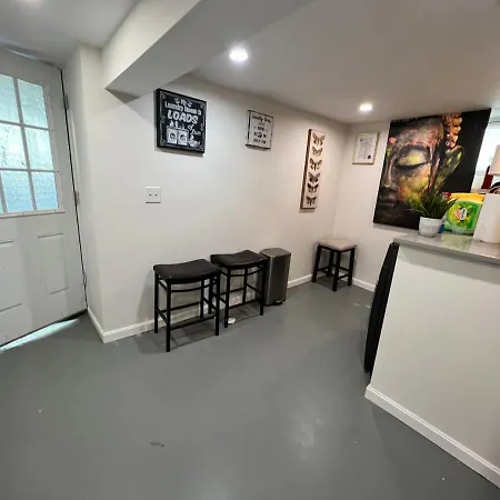 Roslindale Village Apartment Boston