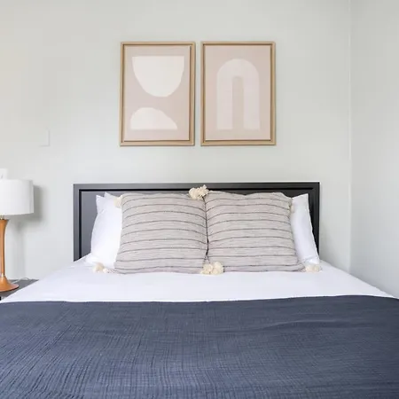Longwood 2br Nr Orange T Lines Bos-651 Boston