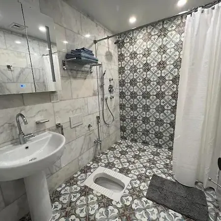 Luxurious Brighton Manor