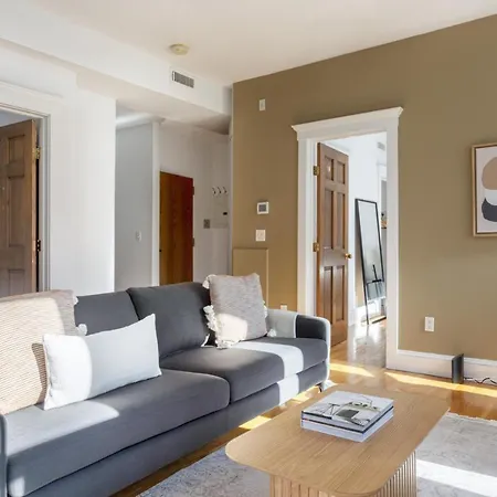 Beacon Hill 2br W Wd Nr Common Bos-826 Boston