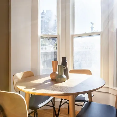 Beacon Hill 2br W Wd Nr Common Bos-826