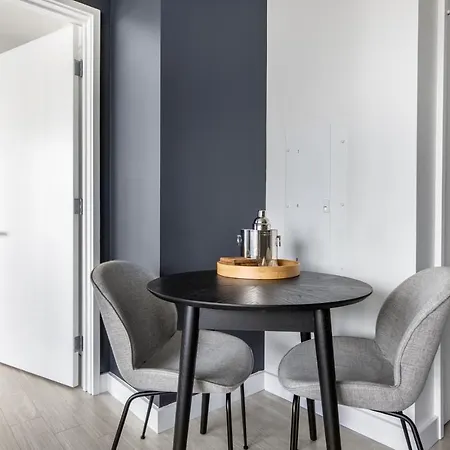 Apartment Seaport 1br W Gym Pool Wd Doorman Bos-280 Boston