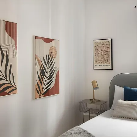 Stylish 3br1bth Near Historical District Apartment *