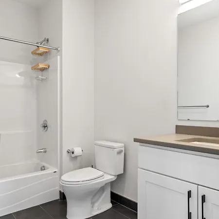 Savin Hill 2br W Wd Nr Red Line Shops Bos-623 * Boston