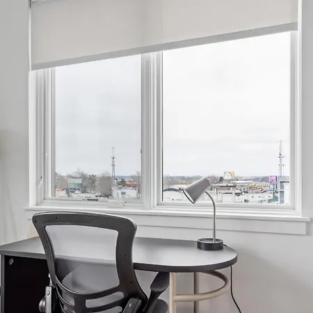Savin Hill 2br W Wd Nr Red Line Shops Bos-623 Apartment Boston