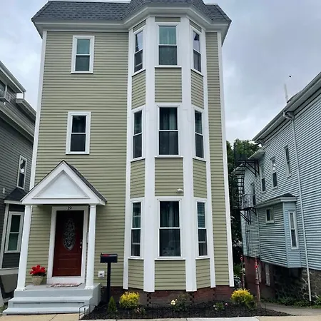 Brand New Luxury Near Downtown *