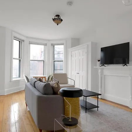 Apartment Back Bay 1br Steps From Restaurants Shopping Bos-556