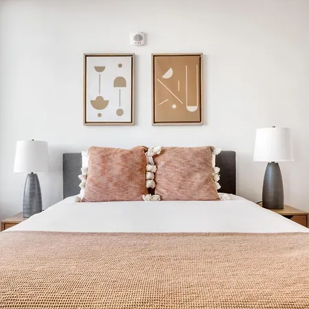 Downtown 1br W Wd Gym Nr Greenway Bos-832 *