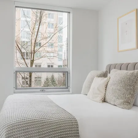 Apartment E Cambridge 2br W Gym Wd Nr Lechmere T Bos-635 Boston