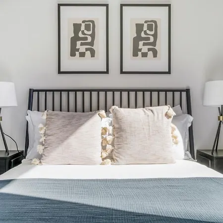 E Cambridge 2br W Gym Wd Nr Lechmere T Bos-634 Apartment *