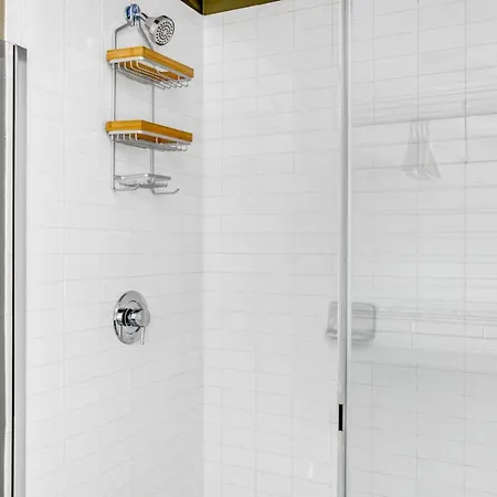 Apartment E Cambridge 2br W Gym Wd Nr Lechmere T Bos-634 Boston