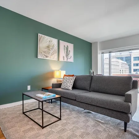 Back Bay 1br W Wd Gym Doorman Nr T Station Bos-85 Apartment