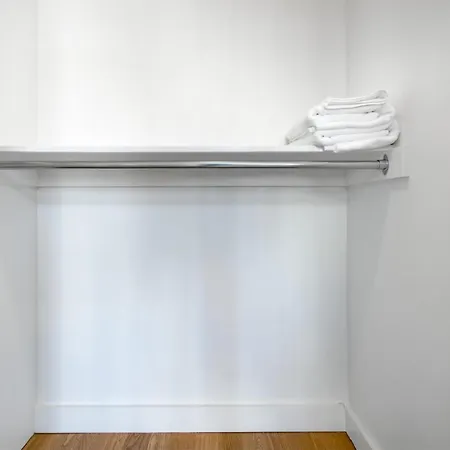 Back Bay 1br W Wd Gym Doorman Nr T Station Bos-85 Apartment *