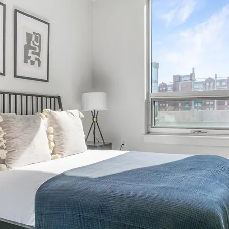 E Cambridge 2br W Gym Wd Nr Lechmere T Bos-634 Boston