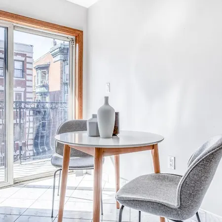 Apartment N End 2br W Balcony Rooftop On Hanover Bos-420