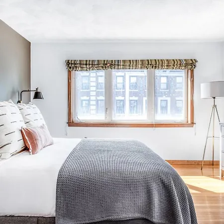 N End 2br W Balcony Rooftop On Hanover Bos-420 Apartment *