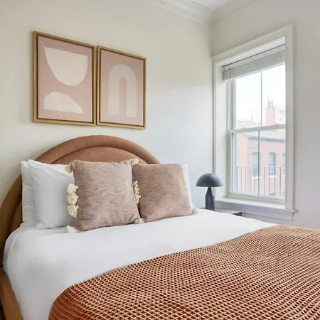 Longwood 2br W Wd Nr Mission Hill Bos-655 * Boston
