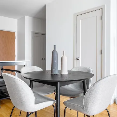 Apartment S 1br W Gym Wd By Seaport Lawn On D Bos-347 Boston