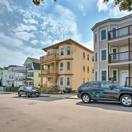 Astonishing 4br Bright *apt With Modern Amenities! Boston