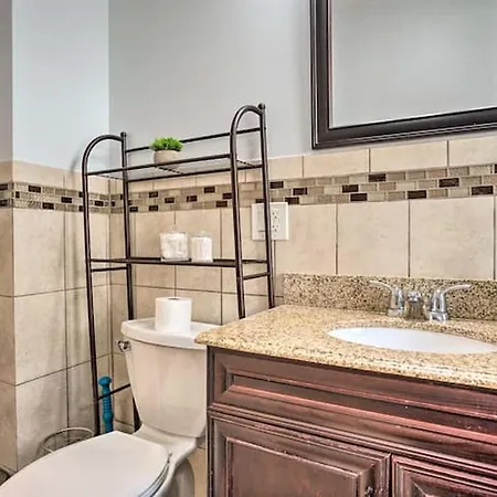Astonishing 4br Bright *apt With Modern Amenities! Apartment *