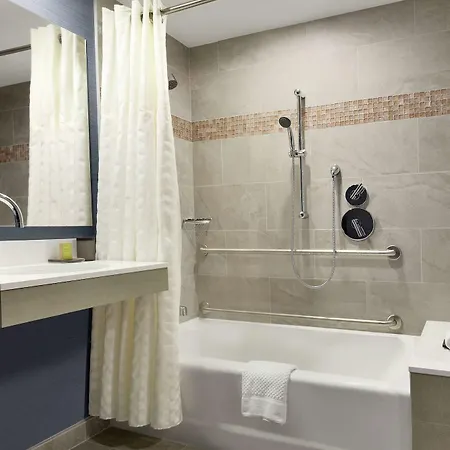 Doubletree By Hilton - Cambridge 4*