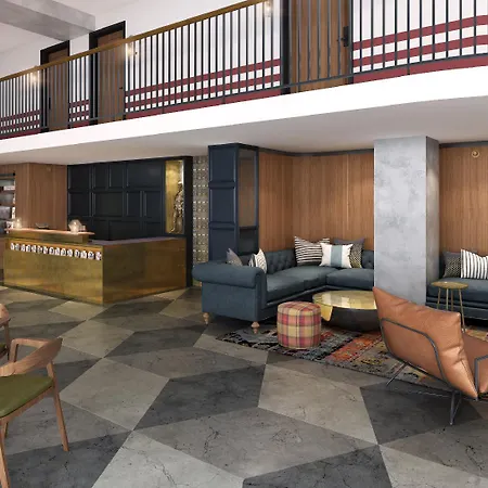 The Revolution Hotel 3*