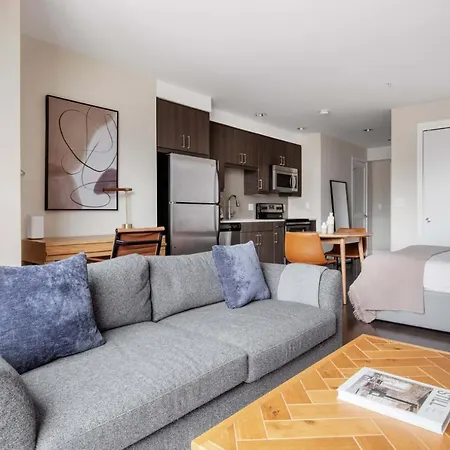 Back Bay W Gym Wd Nr Restaurants Bos-867 * Boston