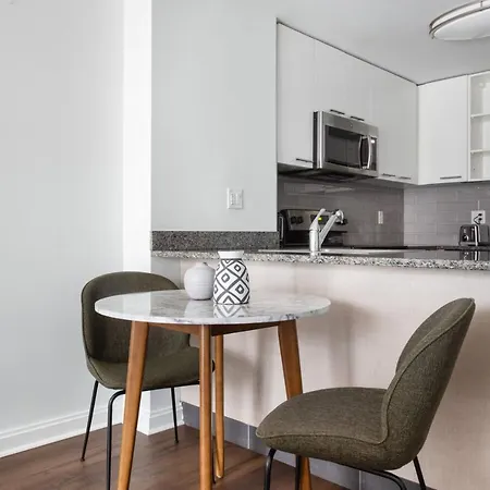 Well-located Kendall Sq 1br W Balcony Bos-389 *