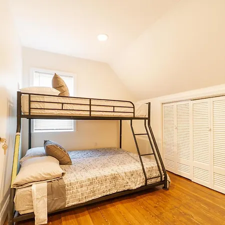 988 - 4br - Cozy Getaway Near Common * Boston