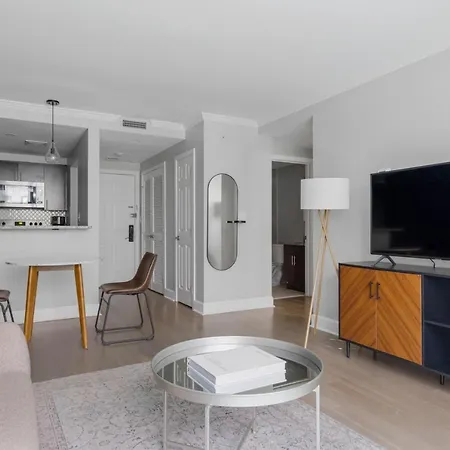 Back Bay 1br W Rooftop Gym Nr Shops Dining Bos-896