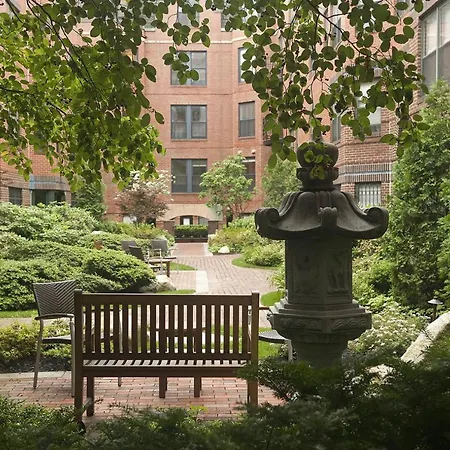 Back Bay 1br W Rooftop Gym Nr Shops Dining Bos-896 Apartment *