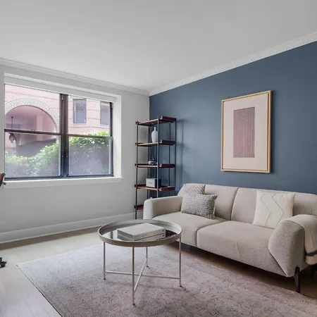 Apartment Back Bay 1br W Rooftop Gym Nr Shops Dining Bos-896 *