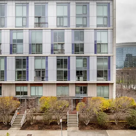 East Cambridge 1br W Gym Wd Nr Lechmere T Bos-806 Boston
