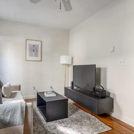 South 1br W Building Wd Nr Seaport Bos-913 Apartment
