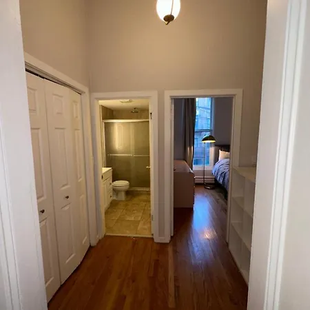 Unique Townhouse In Apartment