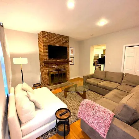 Unique Townhouse In