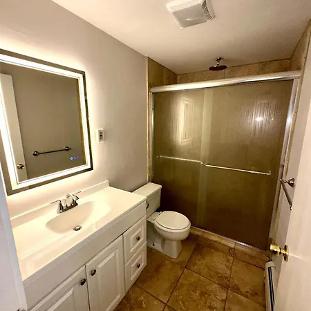 Unique Townhouse In Apartment