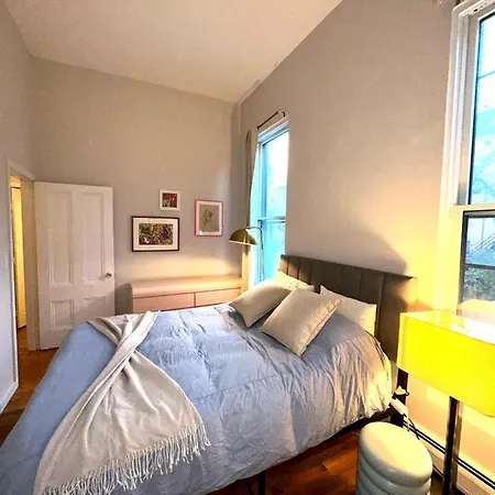 Unique Townhouse In *
