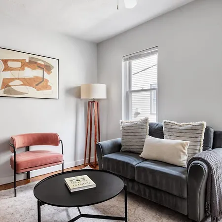 South 2br W Building Wd Nr Seaport Bos-912 * Boston